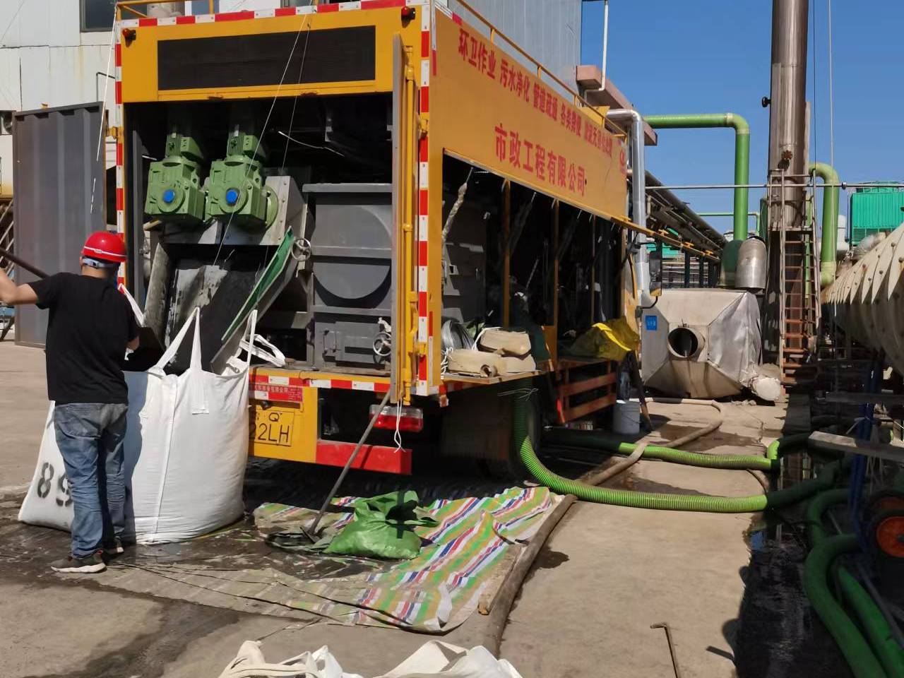 循化淤泥压干处理